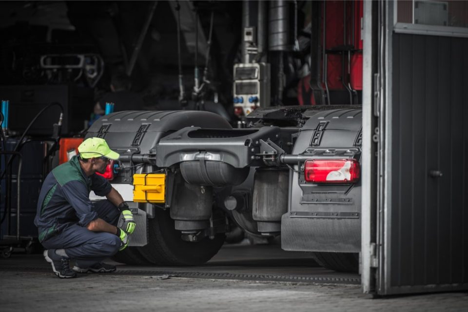 semi-truck oil change intervals